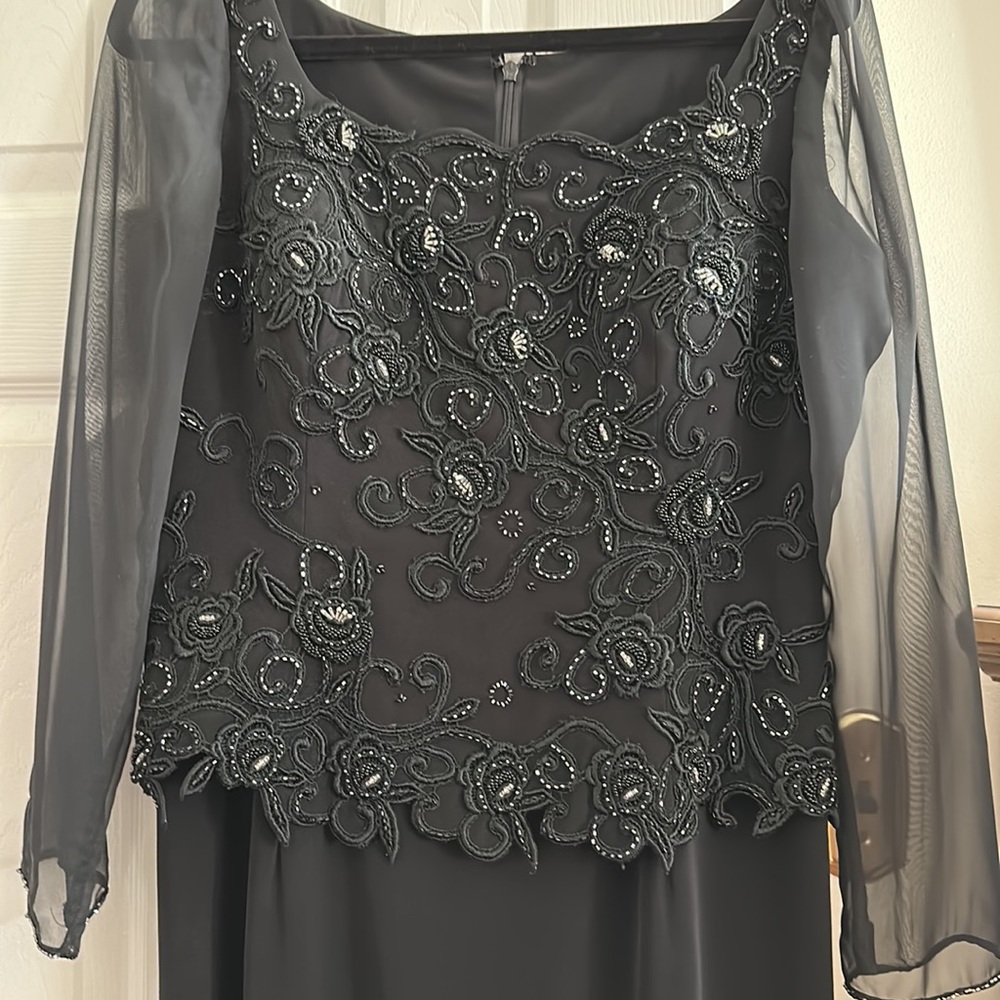 Designer Dress - Picture 2 of 4